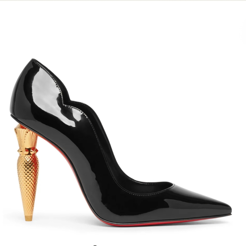 Elegant Black Pumps with Gold Heel